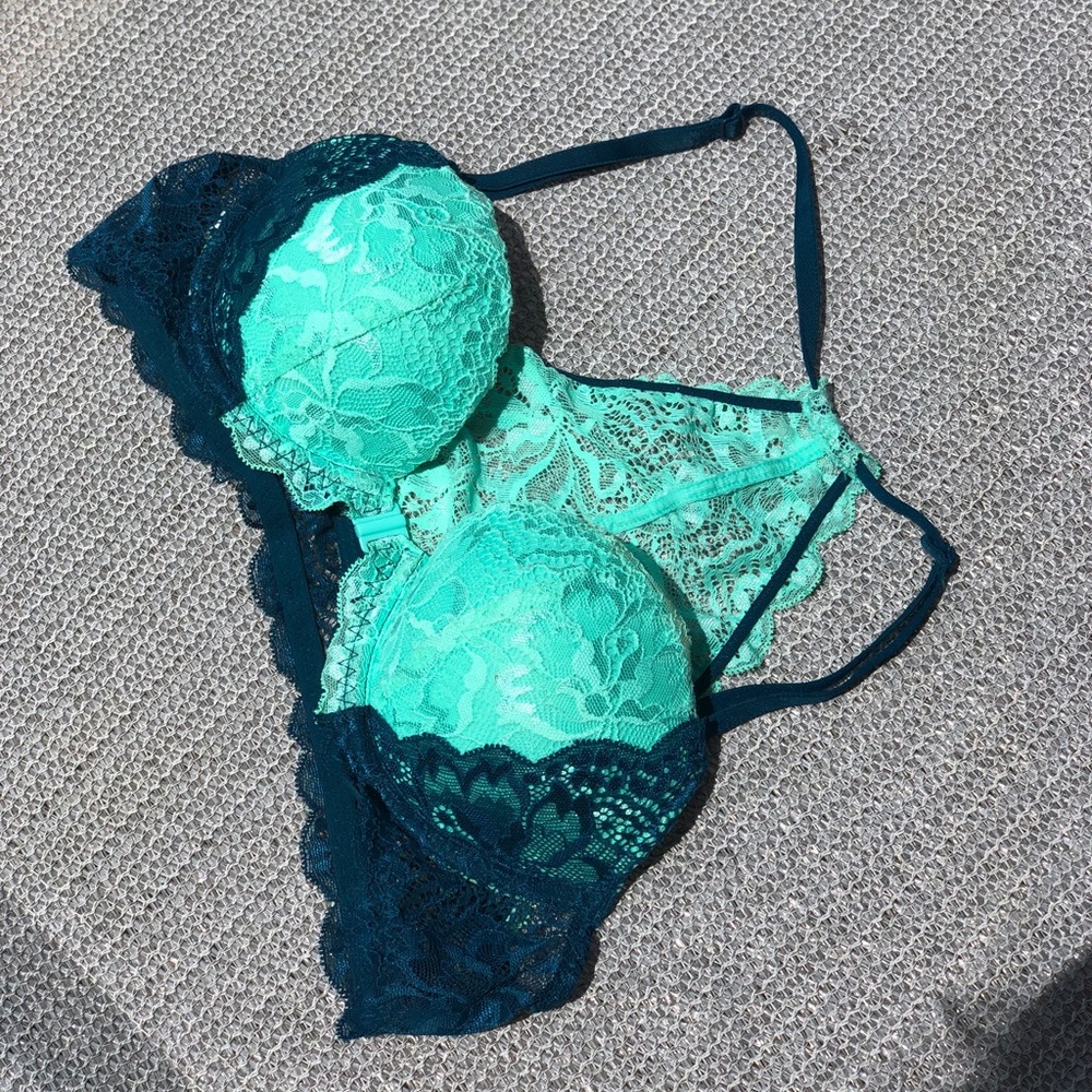 Victoria’s Secret Pink Push-up Bra